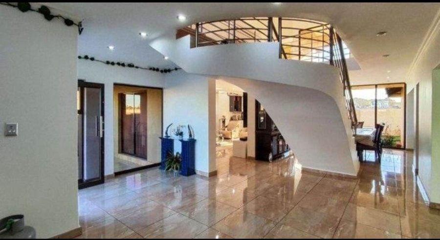 4 Bedroom Property for Sale in Parkhaven Gauteng