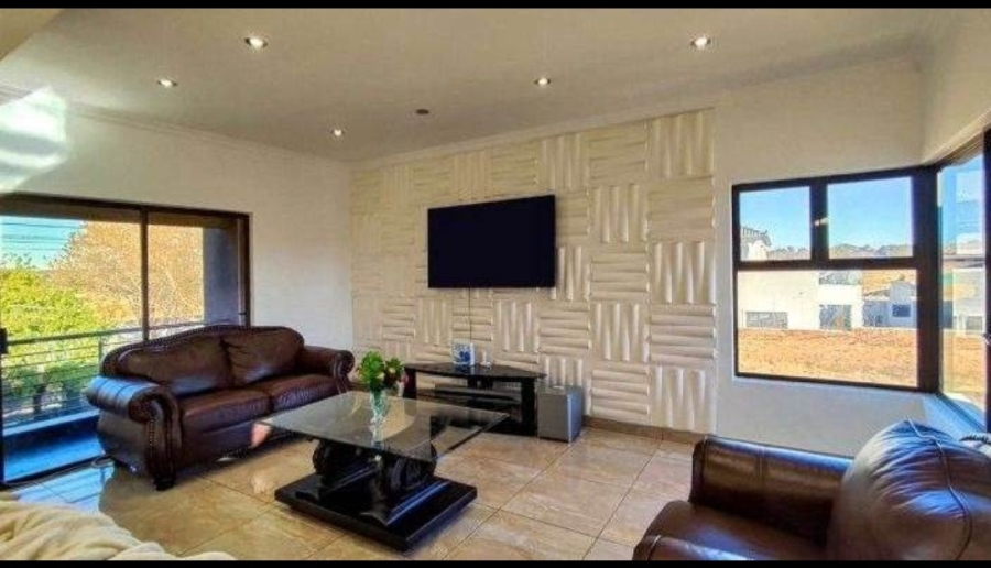 4 Bedroom Property for Sale in Parkhaven Gauteng