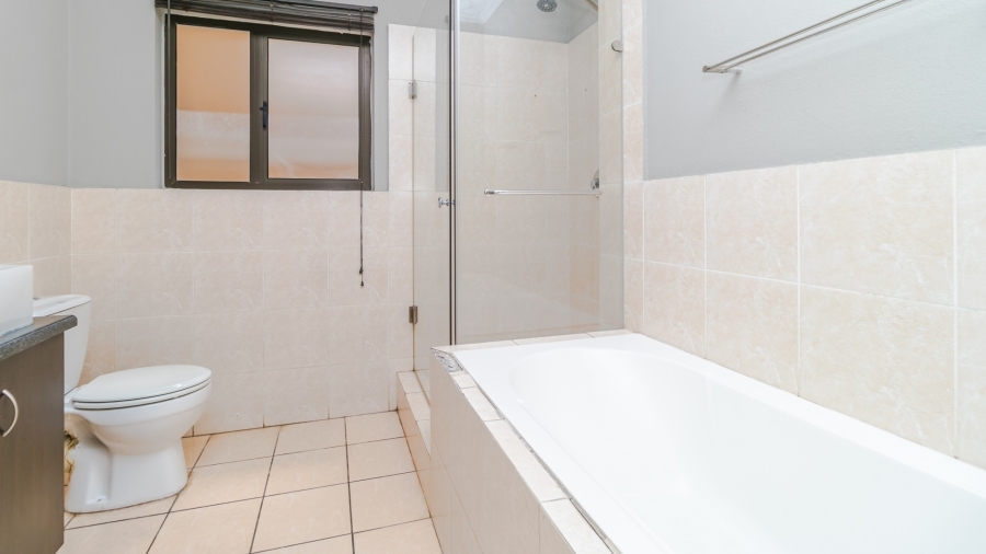 1 Bedroom Property for Sale in Carlswald Gauteng