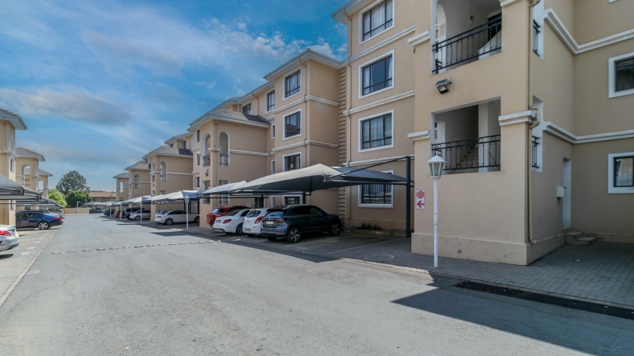 1 Bedroom Property for Sale in Carlswald Gauteng