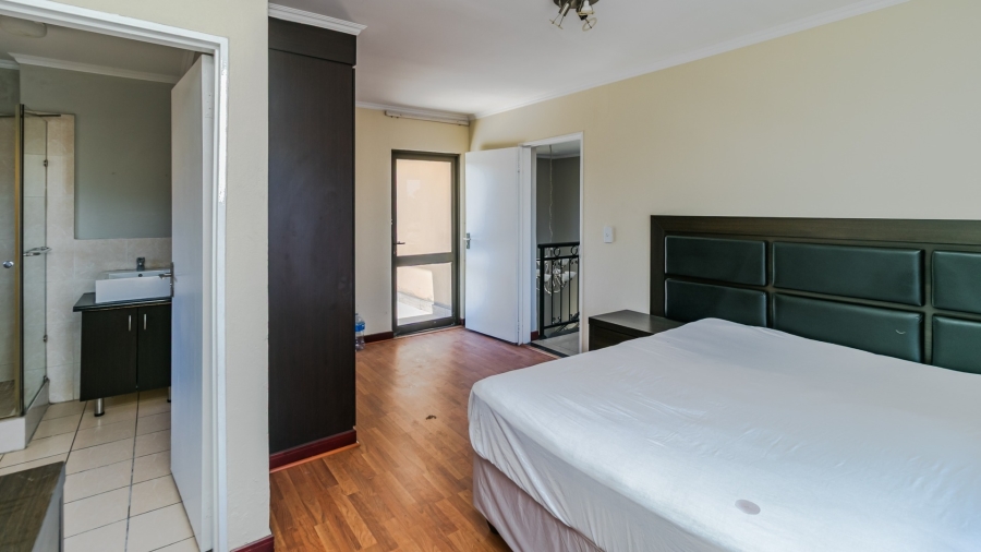 1 Bedroom Property for Sale in Carlswald Gauteng