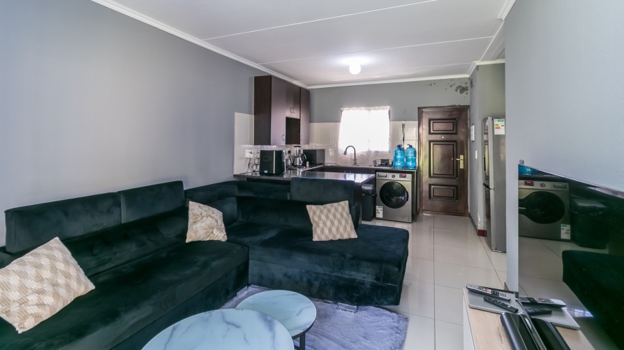 1 Bedroom Property for Sale in Carlswald Gauteng