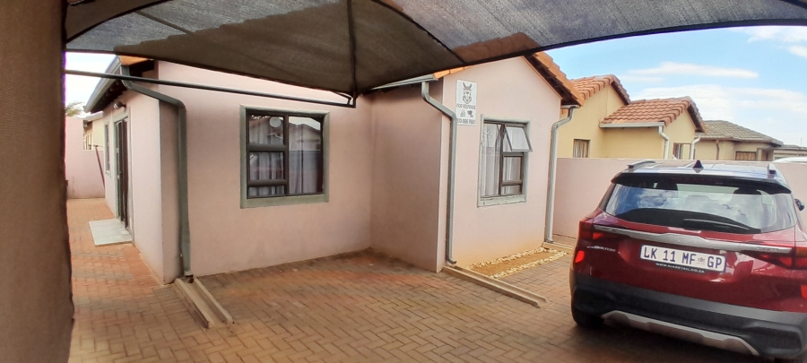 3 Bedroom Property for Sale in Windmill Park Gauteng