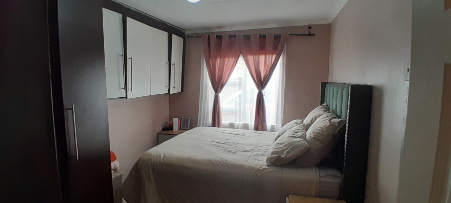 3 Bedroom Property for Sale in Windmill Park Gauteng