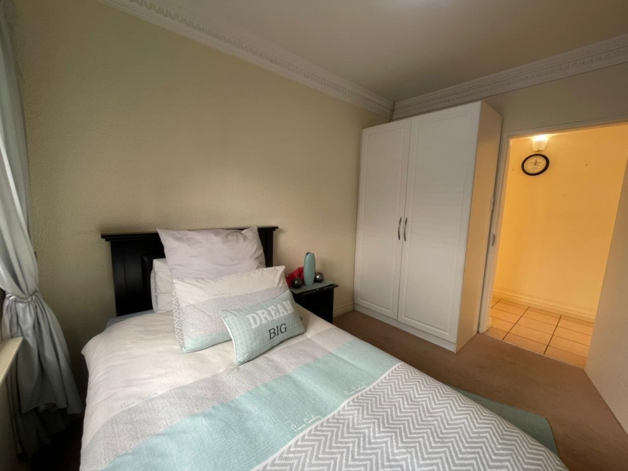 4 Bedroom Property for Sale in Florida Park Gauteng