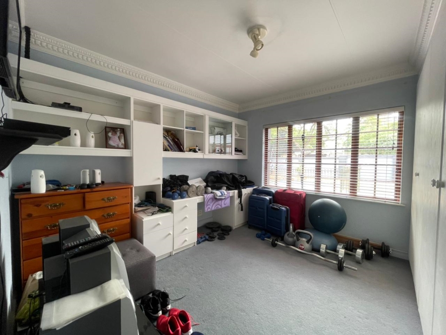 4 Bedroom Property for Sale in Florida Park Gauteng