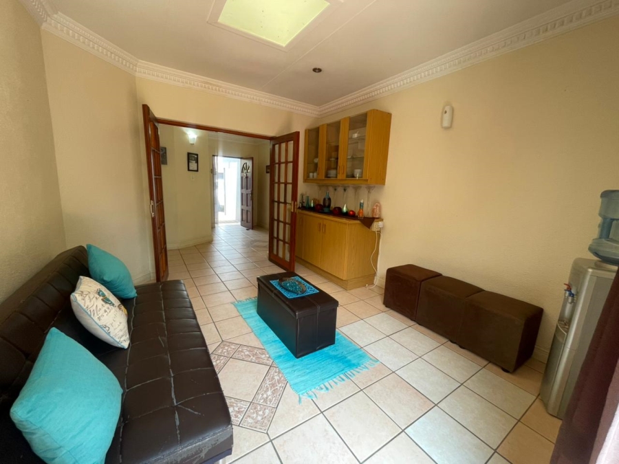 4 Bedroom Property for Sale in Florida Park Gauteng