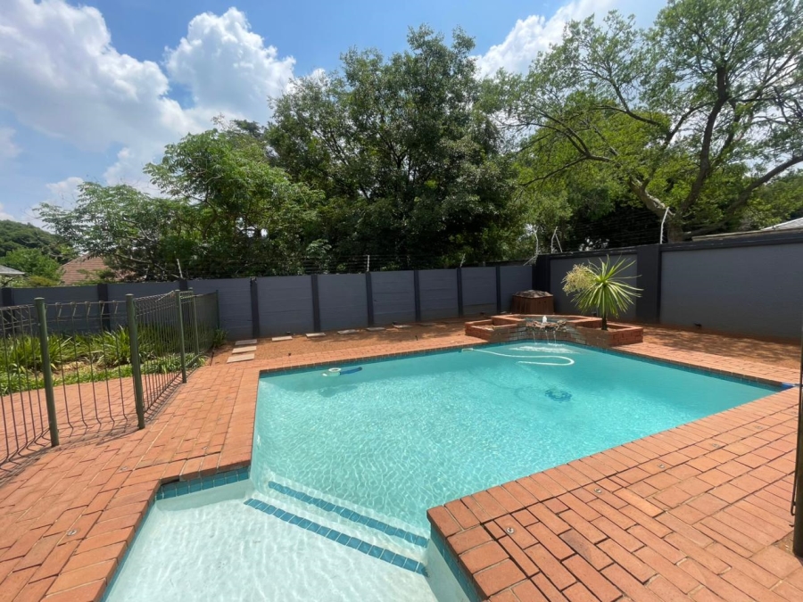 4 Bedroom Property for Sale in Florida Park Gauteng
