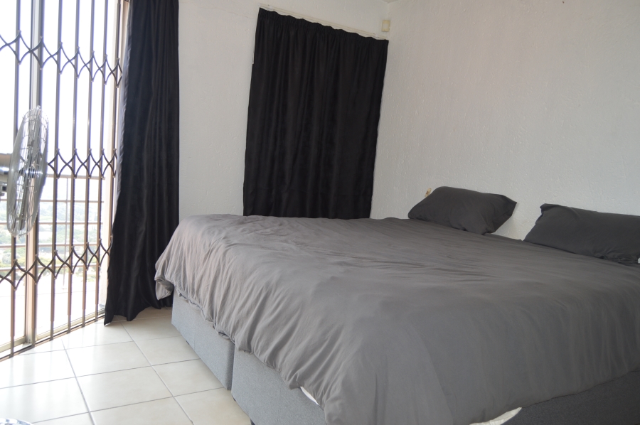 To Let 2 Bedroom Property for Rent in Wilro Park Gauteng
