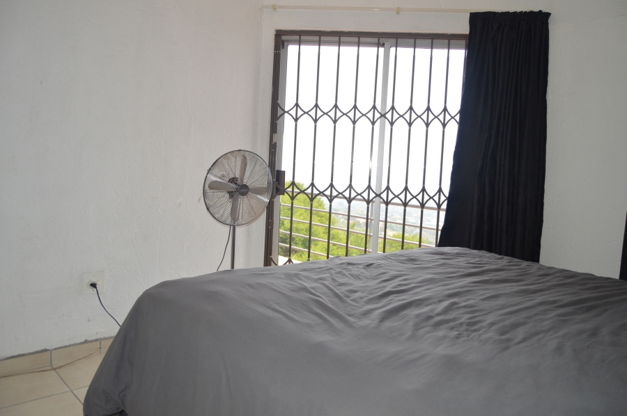 To Let 2 Bedroom Property for Rent in Wilro Park Gauteng