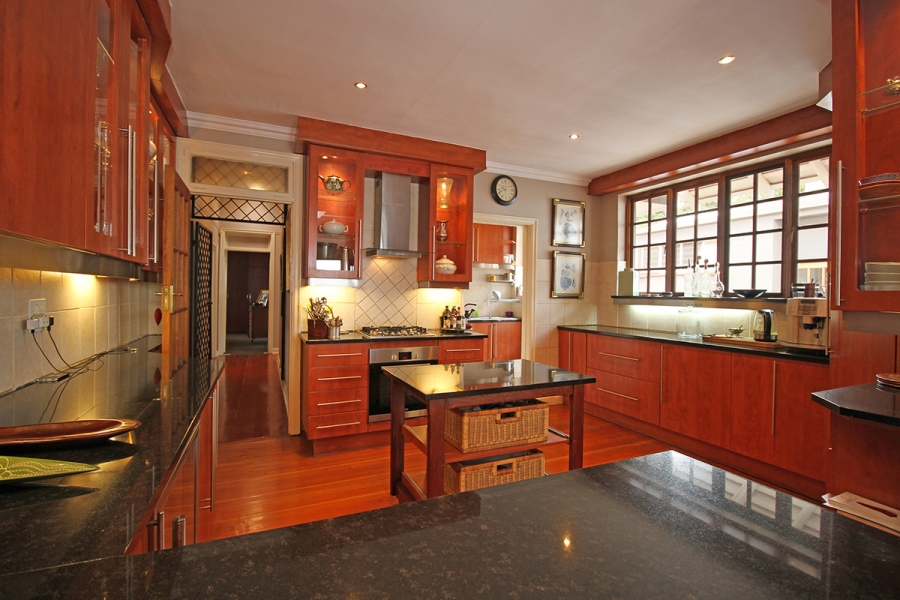 3 Bedroom Property for Sale in Mountain View Gauteng