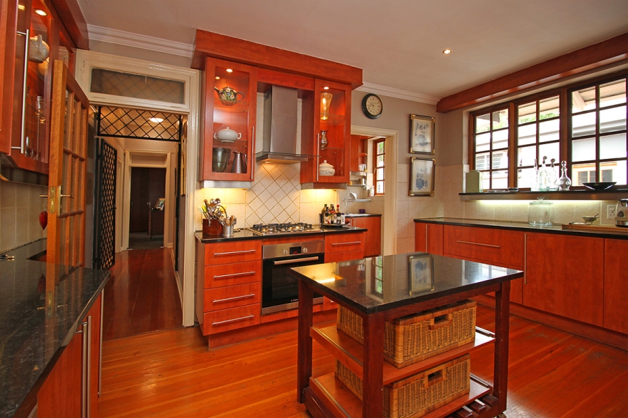 3 Bedroom Property for Sale in Mountain View Gauteng