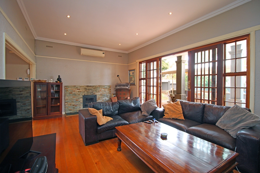 3 Bedroom Property for Sale in Mountain View Gauteng