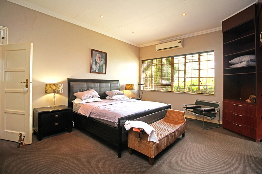 3 Bedroom Property for Sale in Mountain View Gauteng