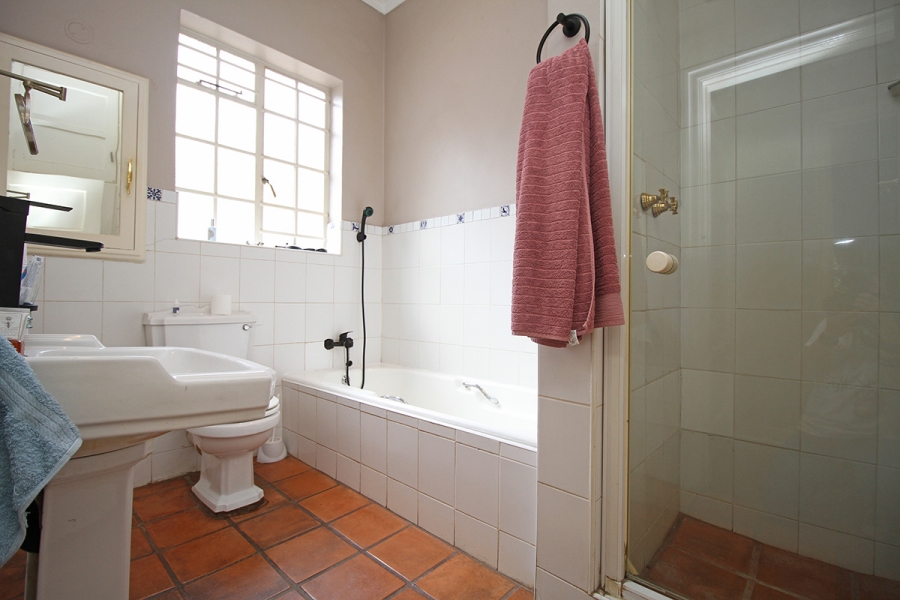 3 Bedroom Property for Sale in Mountain View Gauteng