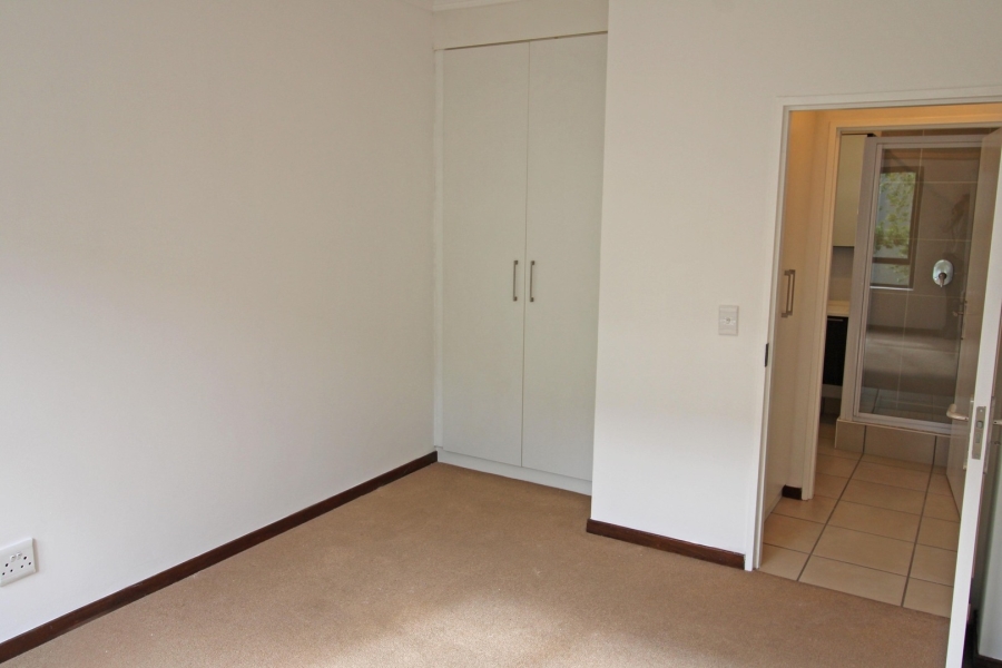 1 Bedroom Property for Sale in Bryanston Gauteng