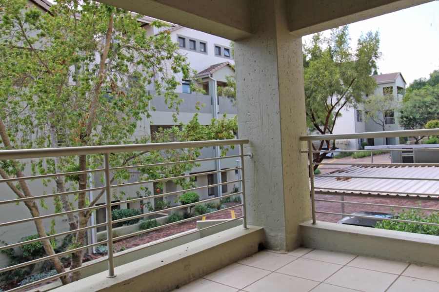 1 Bedroom Property for Sale in Bryanston Gauteng