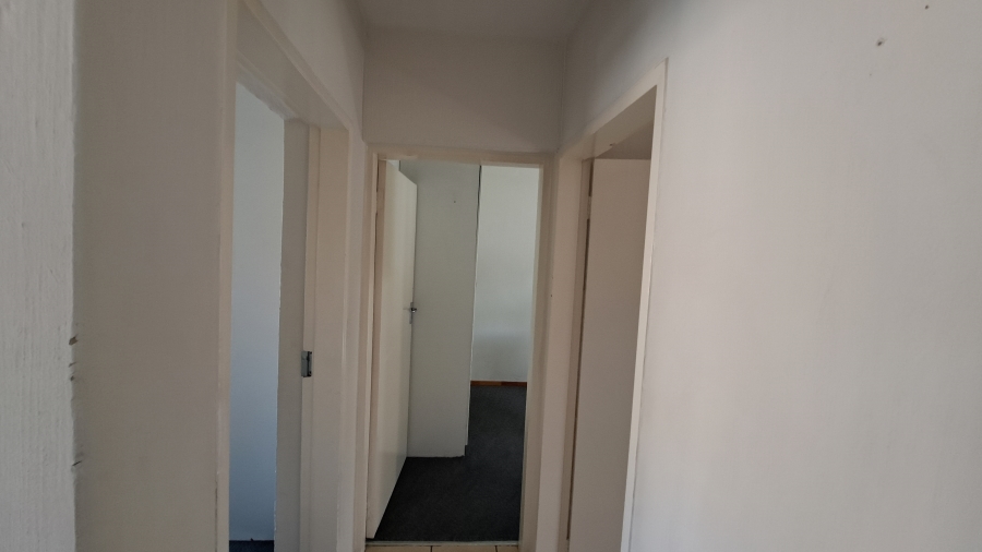 To Let 2 Bedroom Property for Rent in Weltevreden Park Gauteng