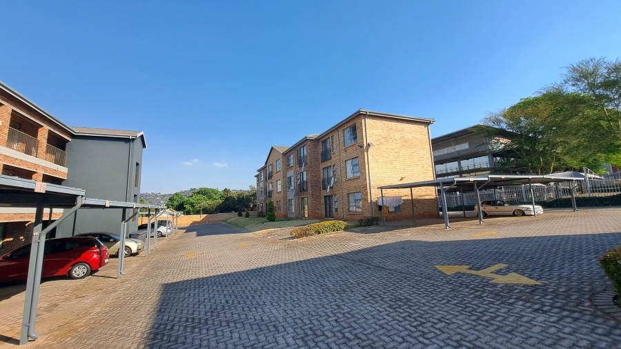 To Let 2 Bedroom Property for Rent in Weltevreden Park Gauteng