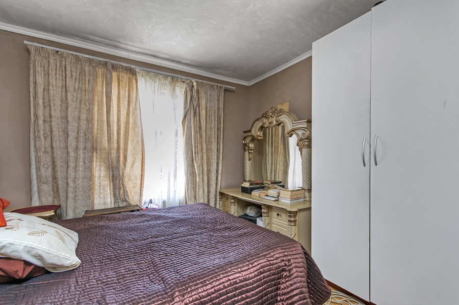 5 Bedroom Property for Sale in Cosmo City Gauteng