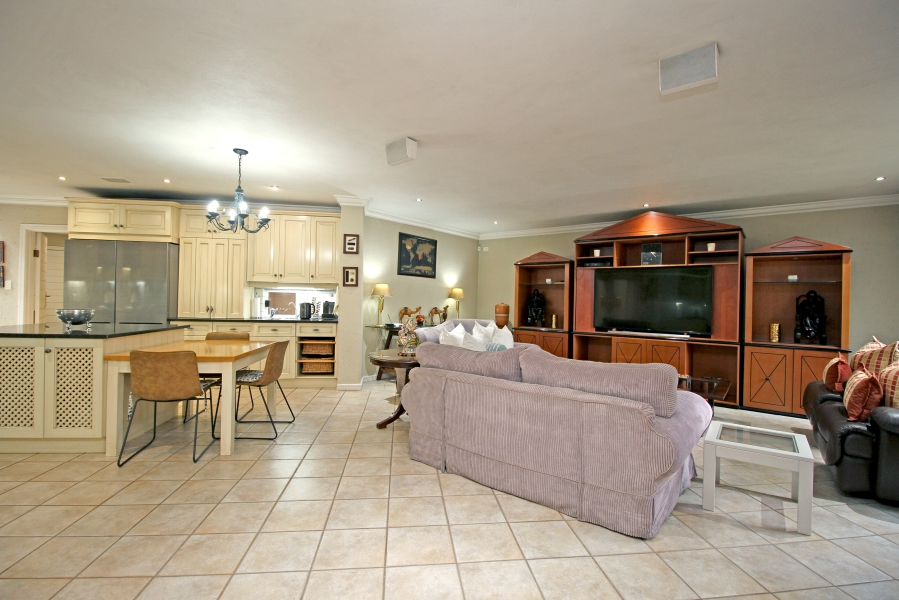 4 Bedroom Property for Sale in Kyalami Estates Gauteng