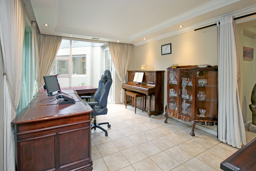 4 Bedroom Property for Sale in Kyalami Estates Gauteng