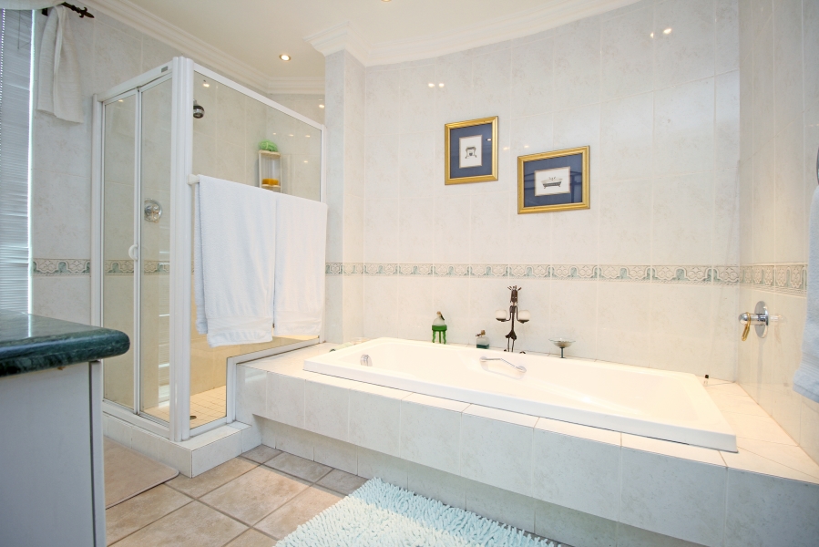 4 Bedroom Property for Sale in Kyalami Estates Gauteng