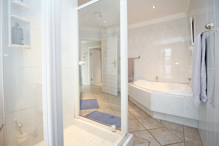 4 Bedroom Property for Sale in Kyalami Estates Gauteng