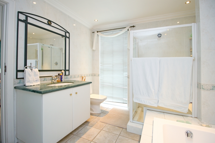 4 Bedroom Property for Sale in Kyalami Estates Gauteng