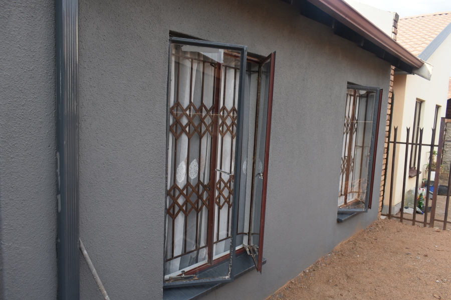2 Bedroom Property for Sale in Soshanguve VV Gauteng