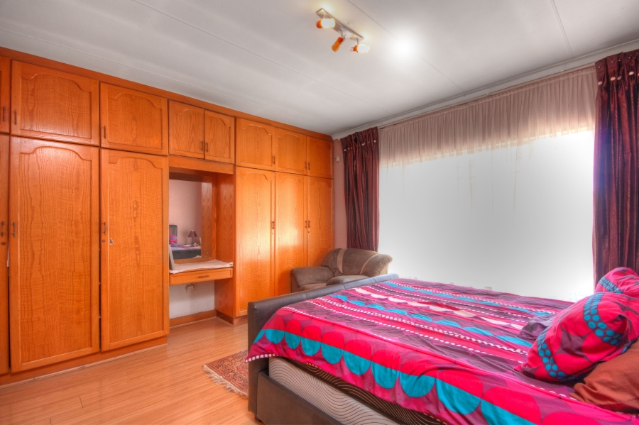 4 Bedroom Property for Sale in Roseacre Gauteng