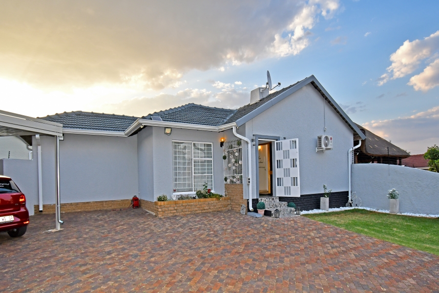 4 Bedroom Property for Sale in Randpark Ridge Gauteng