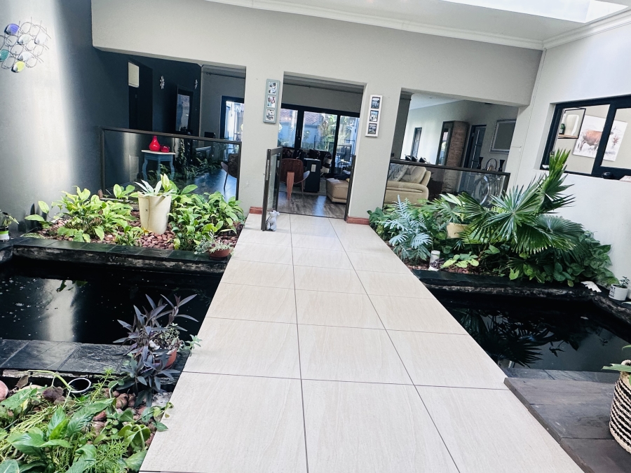 1 Bedroom Property for Sale in Vanderbijlpark SE 4 Gauteng