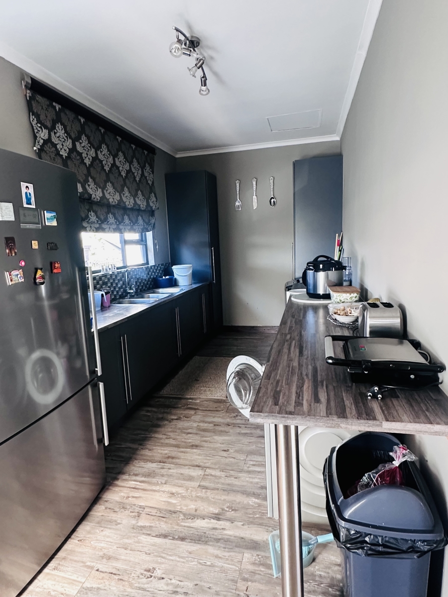 1 Bedroom Property for Sale in Vanderbijlpark SE 4 Gauteng