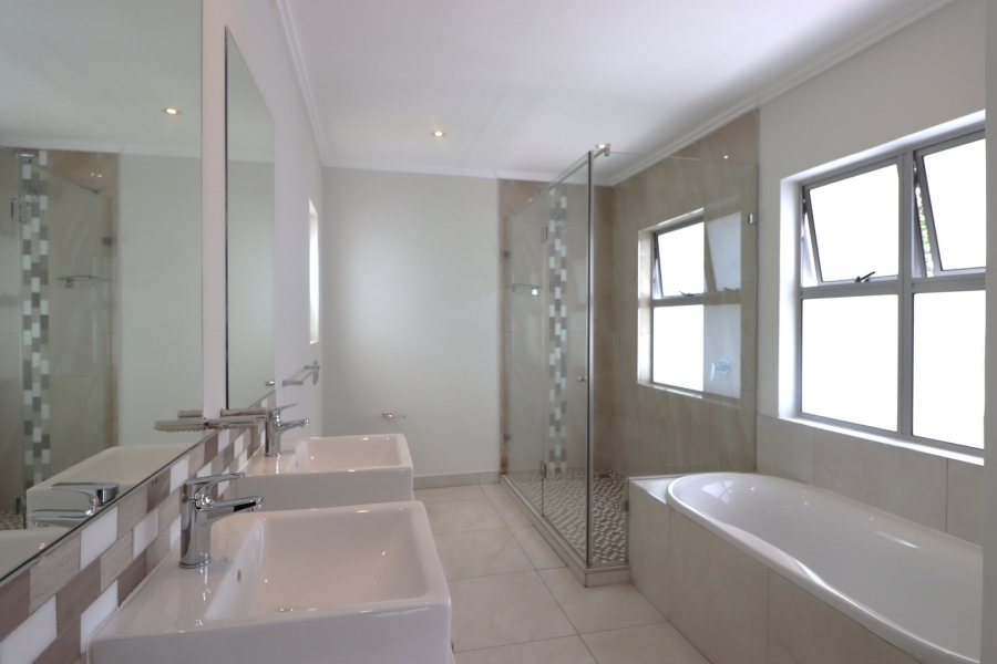 To Let 3 Bedroom Property for Rent in Bryanston Gauteng