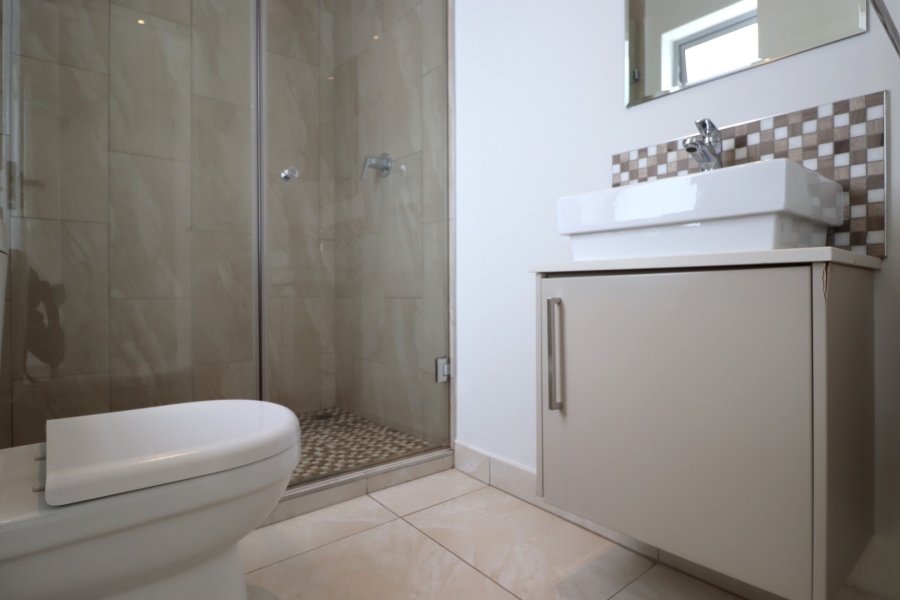 To Let 3 Bedroom Property for Rent in Bryanston Gauteng