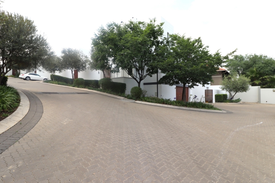 To Let 3 Bedroom Property for Rent in Bryanston Gauteng