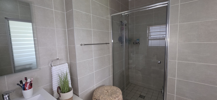 To Let 3 Bedroom Property for Rent in Modderfontein Gauteng