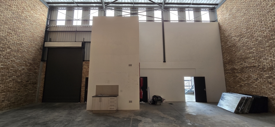 To Let commercial Property for Rent in North Riding Gauteng