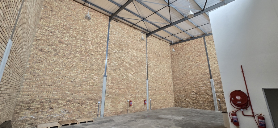 To Let commercial Property for Rent in North Riding Gauteng