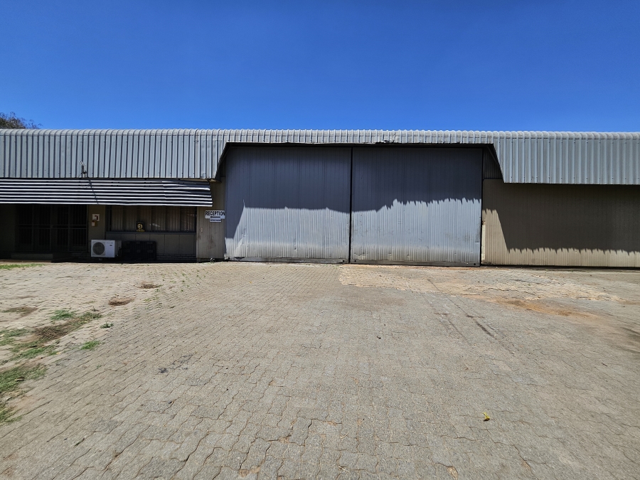To Let commercial Property for Rent in Rosslyn Gauteng