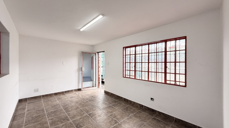 To Let commercial Property for Rent in Hennops Park Industrial Gauteng