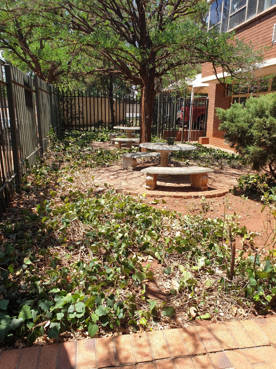 To Let commercial Property for Rent in Clubview Gauteng