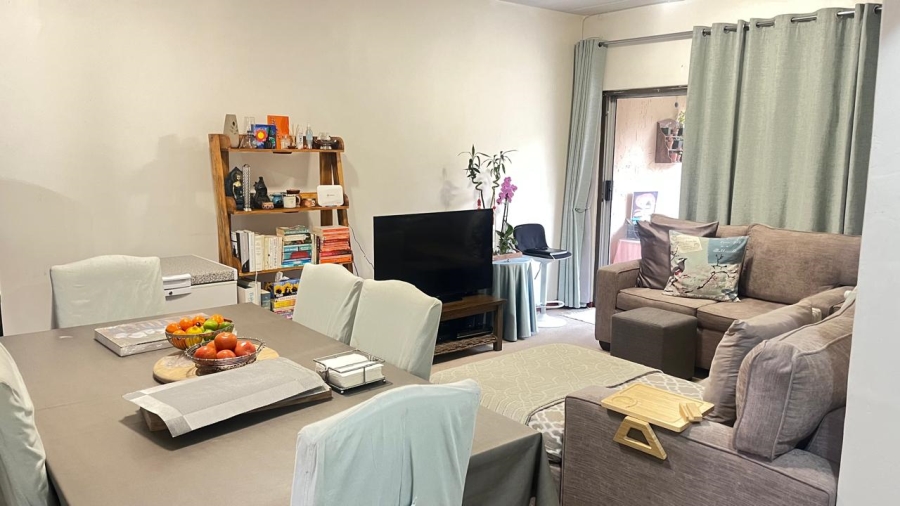 2 Bedroom Property for Sale in Buccleuch Gauteng