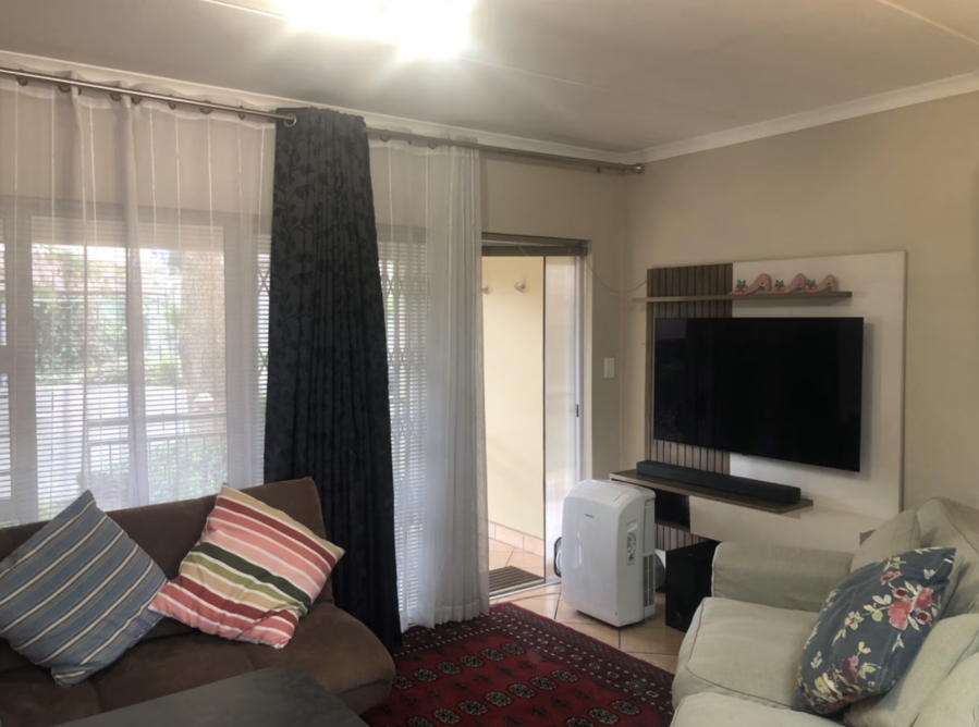 2 Bedroom Property for Sale in Bryanston Gauteng