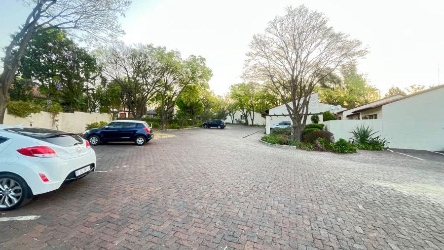 To Let 3 Bedroom Property for Rent in Buccleuch Gauteng