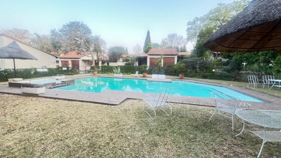 To Let 3 Bedroom Property for Rent in Buccleuch Gauteng