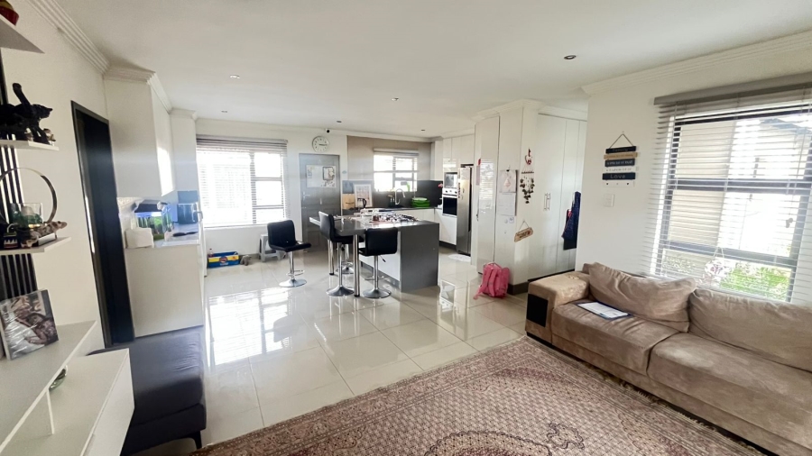3 Bedroom Property for Sale in Buccleuch Gauteng