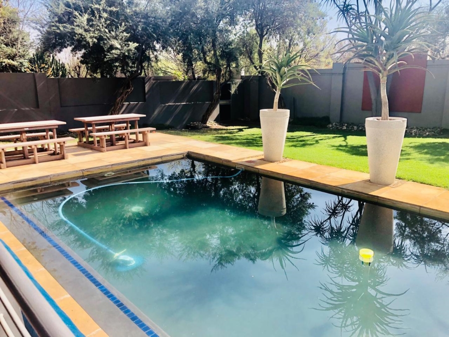 1 Bedroom Property for Sale in Sunninghill Gauteng