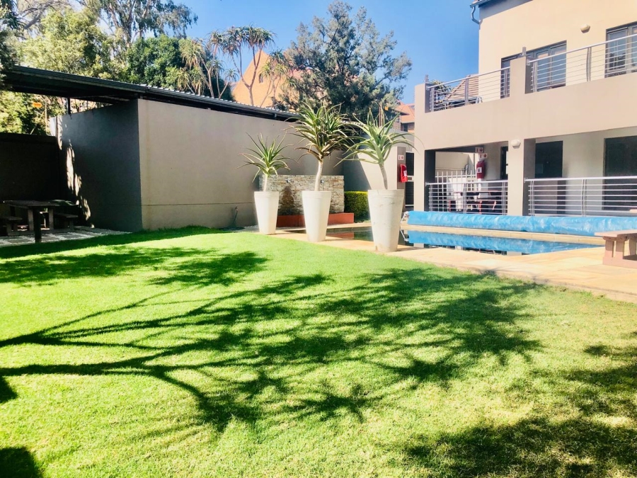 1 Bedroom Property for Sale in Sunninghill Gauteng